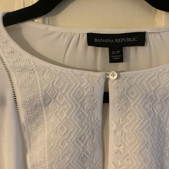 Banana Republic Tops - Banana Republic Ivory Embroidered Blouse S